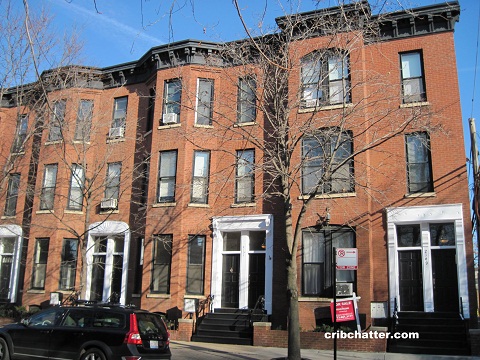 classic lincolns. This block of rowhouse condo units at 2149 N. Seminary is classic Lincoln