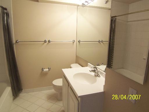 sterling-_4103-bathroom.jpg