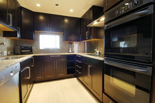 water-tower-place-_7105-kitchen.jpg