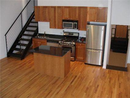 2000-s-michigan-_104-kitchen.jpg