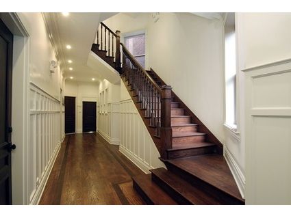 marshall-field-mansion-_2-staircase.jpg