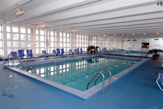 535-n-michigan-pool.jpg