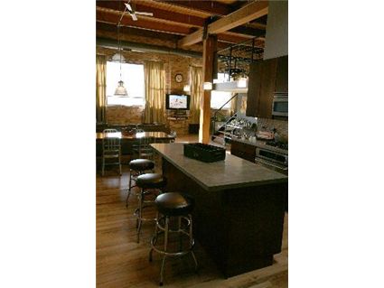 2401-w-ohio-_34-kitchen.jpg