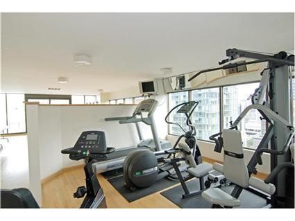 230-e-ontario-workout-room.jpg