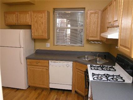 4958-n-troy-_1-kitchen.jpg