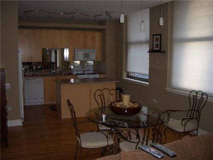 212-w-washington-_1403-kitchen.jpg