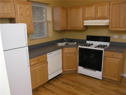 4958-n-troy-_1-kitchen-_2.jpg