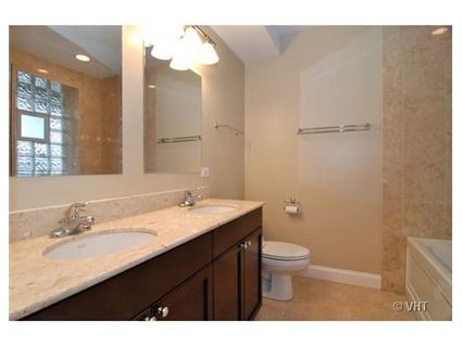 1848-w-waveland-_2e-bathroom-approved.jpg