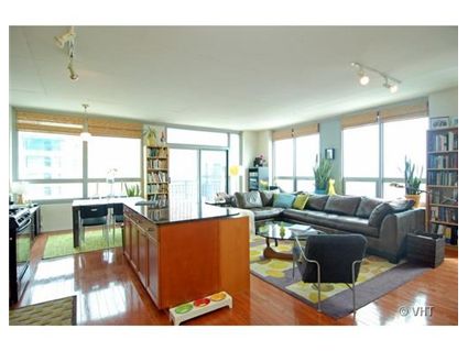701-s-wells-_3001-livingroom-approved.jpg