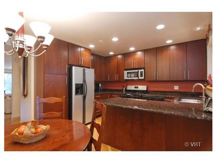 801-s-plymouth-_b-townhouse-kitchen-approved.jpg