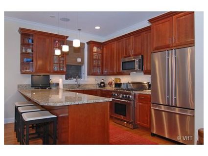 915-w-wrightwood-_1-kitchen-approved.jpg