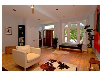 1322-n-oakley-livingroom-approved.jpg