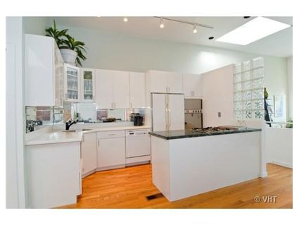 1866-n-halsted-_ph-kitchen-approved.jpg