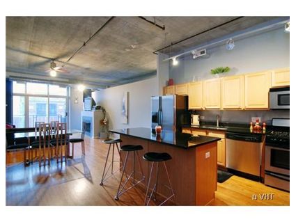 1000-w-adams-_412-kitchen-approved.jpg