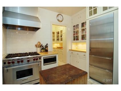 3300-n-lake-shore-drive-_15d-kitchen-_1-approved.jpg