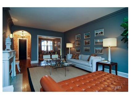 3300-n-lake-shore-drive-_15d-living-room-_2-approved.jpg