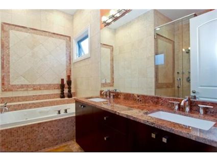 1131-w-addison-_3-bathroom-approved.jpg