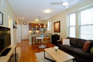 2734-n-kimball-_3-living-room-approved.jpg