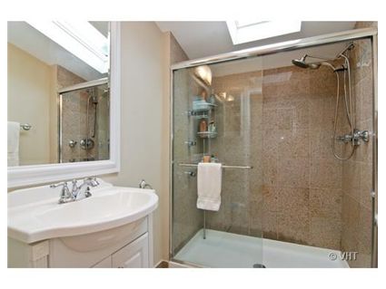 2235-w-homer-bathroom-_2-approved.jpg