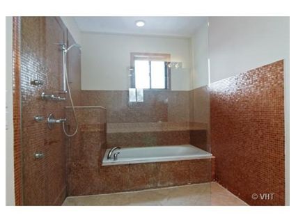 1649-w-cortland-_301-bathroom-approved.jpg