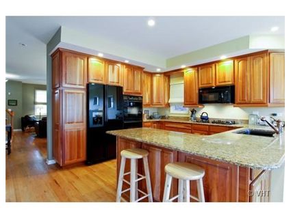 1229-west-33rd-kitchen-approved.jpg